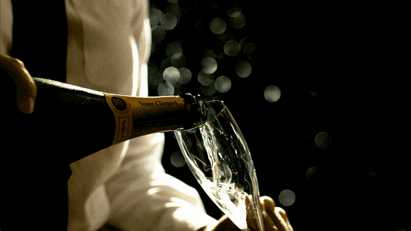 Animated image of Champagne being poured